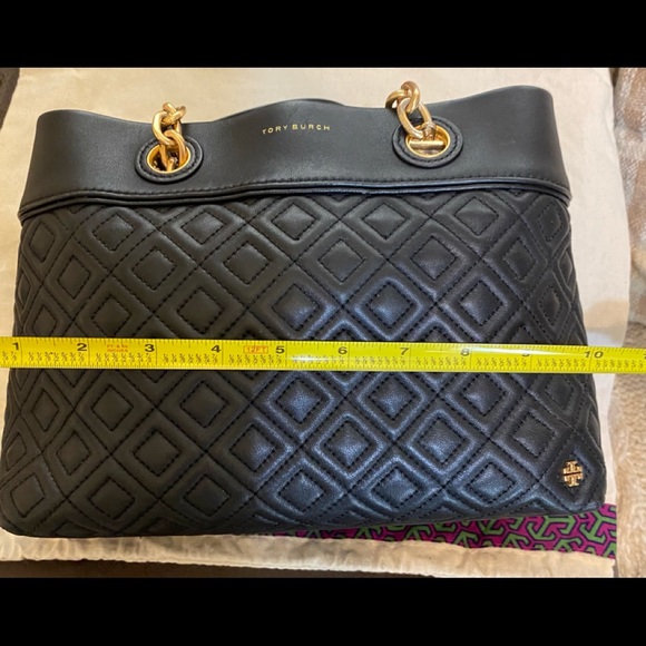 Tory Burch Fleming Triple Compartment Quilted Leather Tote - Picture 13 of 14